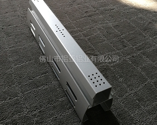 擠壓鋁型材（cái）